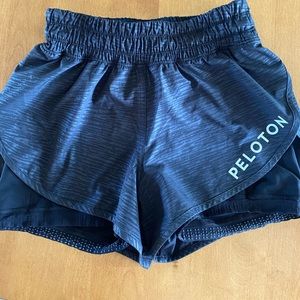 Prloton lulu shorts